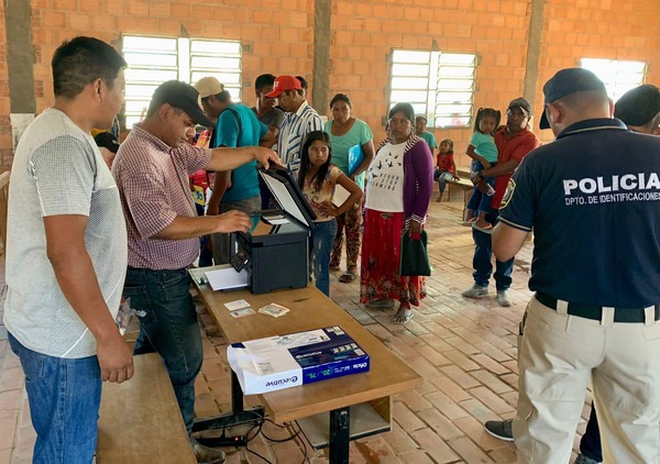 Acercaron servicios de documentación a comunidades de la Línea 32