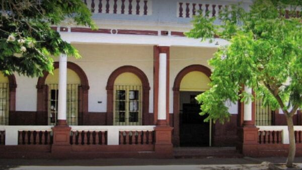 Denuncian supuesta amenaza en baño de un colegio de Paraguarí