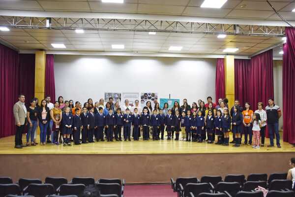 Audiovisual "Mitos y Leyendas del Paraguay" fue presentado en la Gobernación de Itapúa