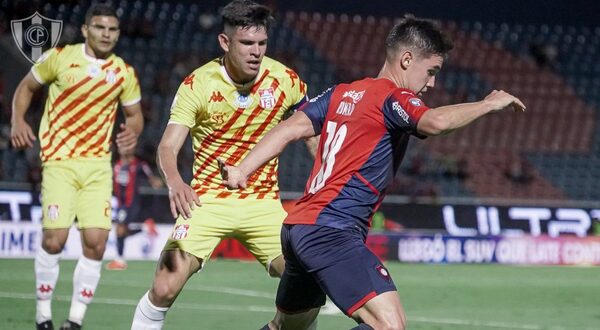 Arce explica por qué prefiere a Fernando Romero pese a su sequía de goles