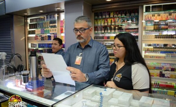 Clausuran 49 locales en Jebai Center por falta de patentes