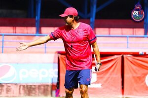 El paraguayo José Cardozo se estrena con un derbi en su retorno a Guatemala - El Independiente