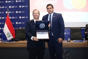 Distinguen a autoridades por organización de los Juegos ASU2022