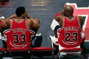 Crónica / Fue 6 veces campeón de la NBA, jugó con Jordan y ahora “se alquila” porque se quedó sin plata