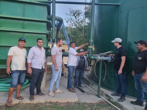 ESSAP brindó capacitaciones y donaciones a la Junta de Saneamiento de Carmelo Peralta