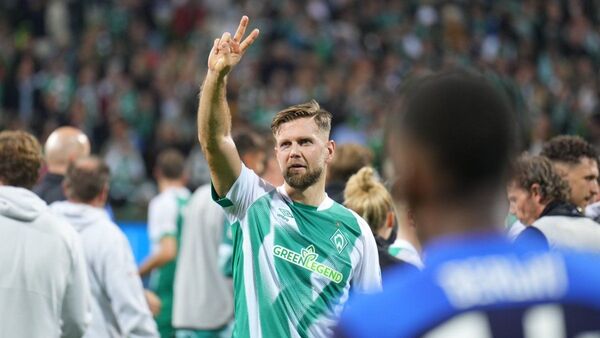 Niclas Fullkrug saca del bache al Werder Bremen