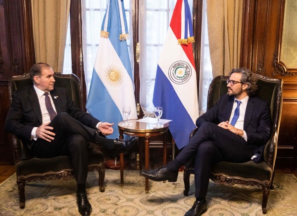 Oficializan pedido a Argentina sobre postergación del “peaje” en la hidrovía - ADN Digital