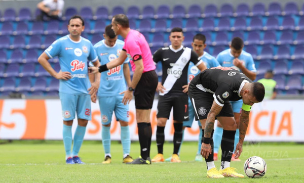 Diario HOY | Molinas le responde a Mario Jara: “Toqué 19 pelotas y un pase di mal”