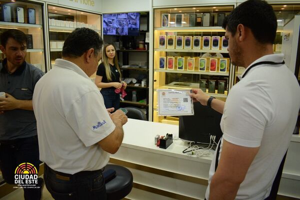 Suspenden actividades de locales comerciales por falta de patentes - Noticde.com