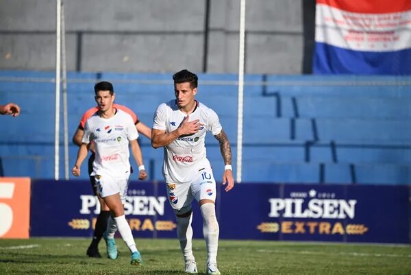 Danilo, el goleador de Nacional - Fútbol - ABC Color