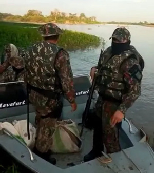 Denuncian a militares brasileros por violar soberanía en el río Apa