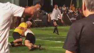 Un partido de exhibición que tuvo  muchos goles y casi fue a los golpes