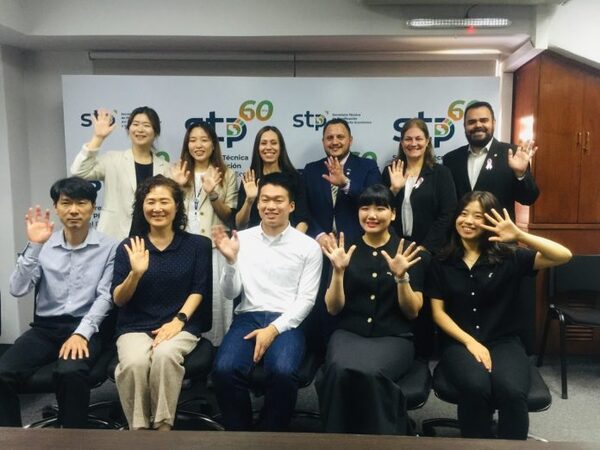 Se suman más voluntarios de Koica para prestar servicios al país
