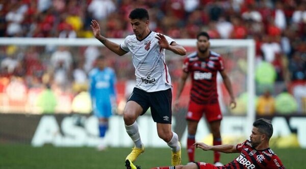 El gigante Flamengo y el ambicioso Paranaense van por la gloria en la Libertadores - Radio Imperio