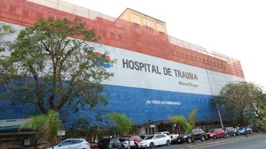 Movilidad de adolescente baleada no mejora, explican desde el Hospital del Trauma - Noticias Paraguay