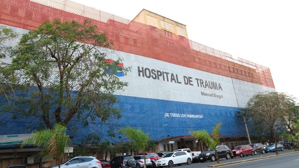 Movilidad de adolescente baleada no mejora, explican desde el Hospital del Trauma - Noticias Paraguay