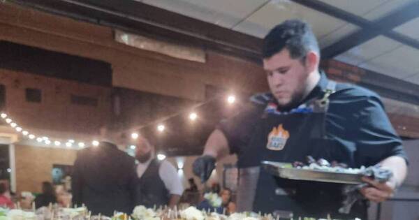 La Nación / Asado Báez innova en servicios y mantiene el sabor tradicional