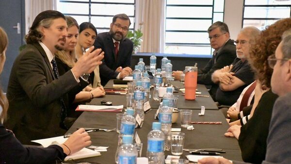 Analista califica a enviado de EEUU como el "zar anticorrupción"
