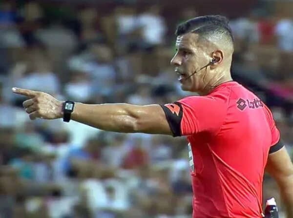 La antepenúltima fecha y sus árbitros: José Méndez en el duelo del líder  - Fútbol - ABC Color
