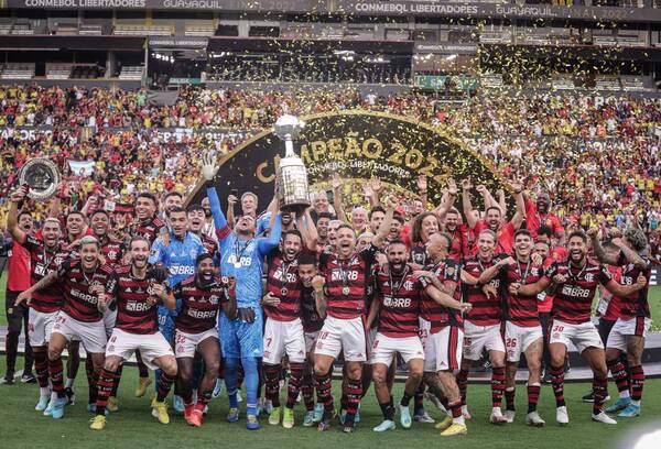 Crónica / [VIDEO] ¡Flamengo, flamante tricampeón de América!