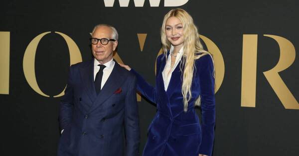 La Nación / La reina de espaldas; todos contra Kanye West; moda con premio y Camilla, en viaje de luxe