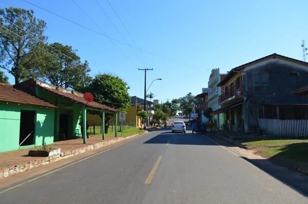 Gral: Artigas: Delincuentes armados asaltan a joven y se llevan su motocicleta