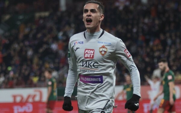 Jesús Medina fue figura y marcó el gol del triunfo para el CSKA de Moscú