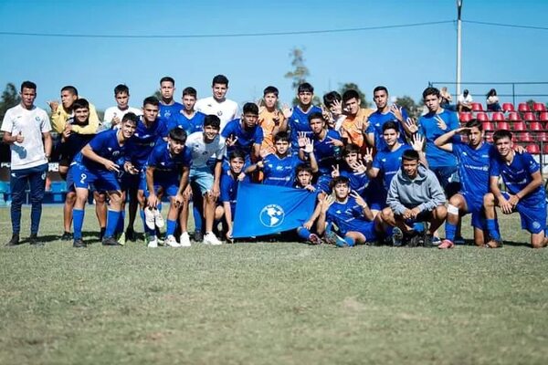 Sub 16: Sol de América goleó y se mantiene en la cima - Fútbol - ABC Color