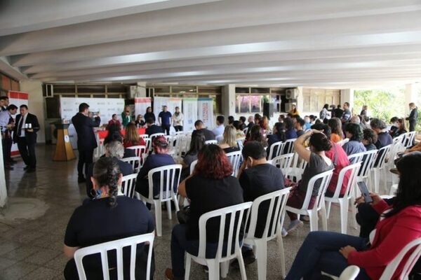Diario HOY | Charla informativa sobre Fondos Municipales para las artes y la cultura 2023