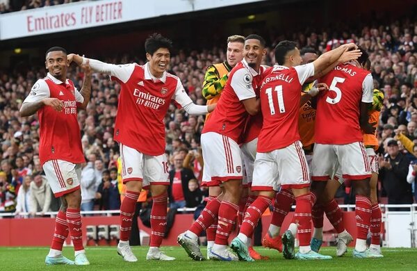 El Arsenal golea por Pablo Marí - Fútbol Internacional - ABC Color