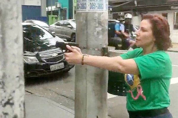 Brasil: Detienen a guardaespaldas de una diputada bolsonarista que le disparó a un ciudadano - ADN Digital