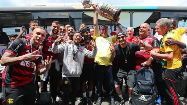 Bolsonaro recibió a Flamengo, el Campeón de América