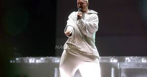 La Nación / J Balvin hizo vibrar al Jockey Club Paraguayo con su show