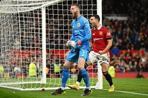 Diario HOY | De Gea salva a un gris United