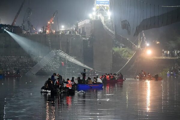 Desplome de un puente deja 132 muertos y 60 heridos en la India - Mundo - ABC Color