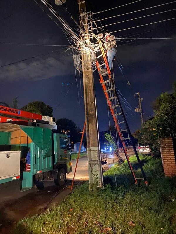 ANDE promete “hacer lo posible” para reponer servicio afectado antes del mediodía - Nacionales - ABC Color