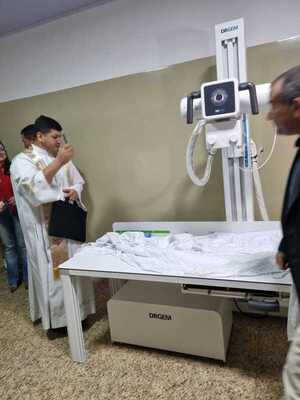 Pese a descuentos, policías y familiares no reciben atención médica del Estado - La Clave