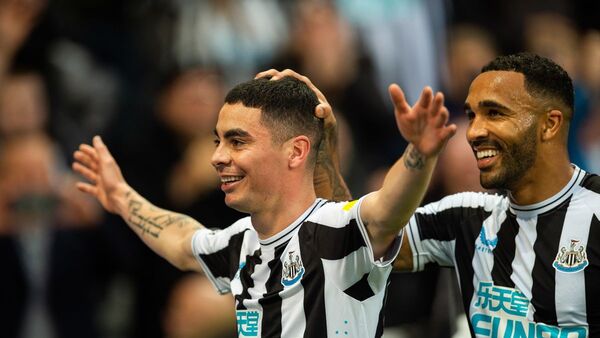 Miguel Almirón busca el premio que logró Roque Santa Cruz