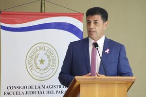 Ministro Ríos divide sus días laborales entre la Corte y el Rectorado de Pilar - PDS RADIO