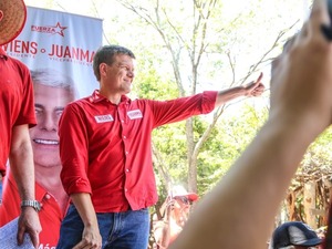Brunetti: “Necesitamos una persona con experiencia para conducir la nación, no un “burócrata de escritorio” | 1000 Noticias