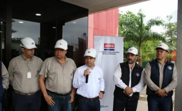 ANDE inicia mantenimiento de iluminación pública en el Este