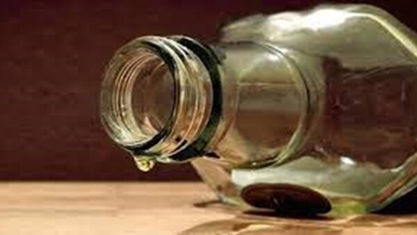 Diecisiete muertos por ingerir bebidas alcohólicas adulteradas en Ecuador