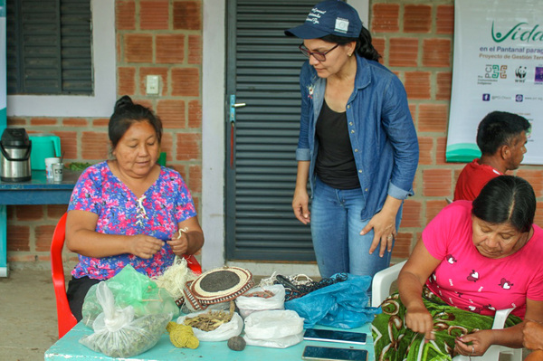 Nivaclé y Ayoreos participaron de talleres e intercambios sobre la artesanía