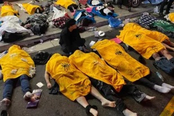 Trágica fiesta de Halloween dejó al menos 150 fallecidos en Seul