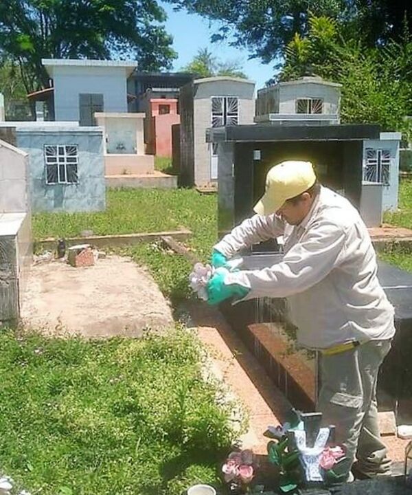 FUMIGACIÓN EN CEMENTERIOS POR EL DÍA DE LOS SANTOS DIFUNTOS Y ANTE ALERTA DE DENGUE - La Voz del Norte