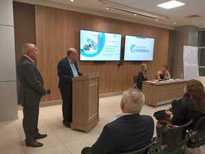Fundación Florencia presentó primer libro sobre PAV y realizó cursos para padres y profesionales - Revista PLUS