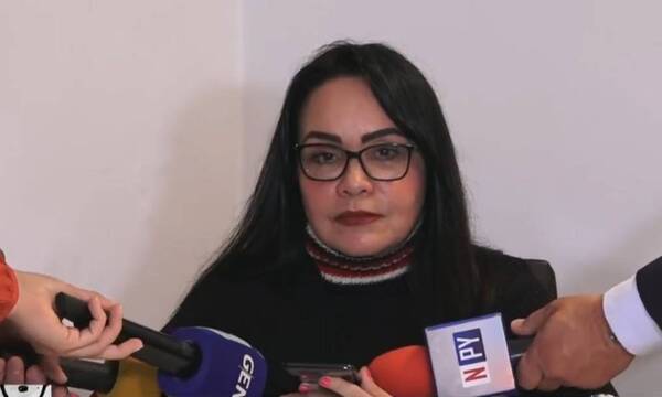 Ana Dina: “Yo no convoqué a conferencia de prensa para mentir” | 1000 Noticias