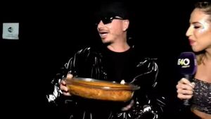 J Balvin probó la sopa paraguaya