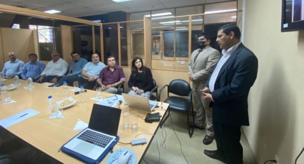 Trabajan en la creación de registro de importadores y exportadores de carne de pollo