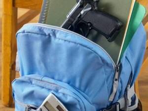 Crónica / Joven baleada en colegio de Nueva Italia está con un 80% de respiración asistida